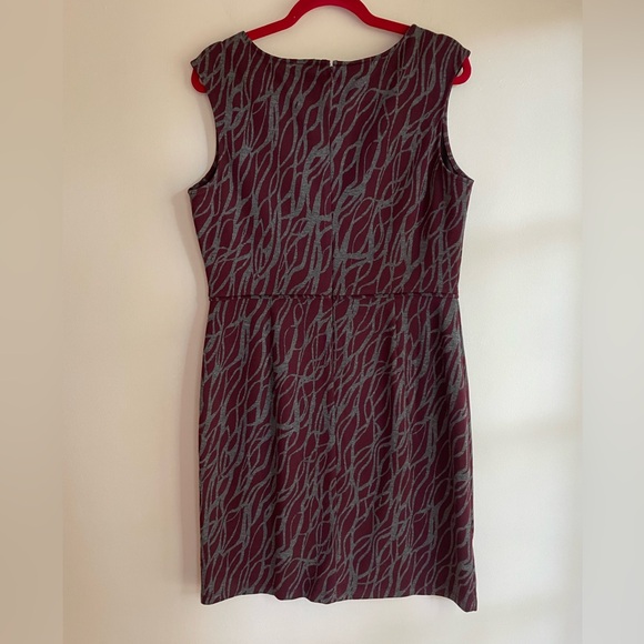 LOFT Maroon and Gray Patterned Knit Sleeveless Dress - Picture 3 of 4
